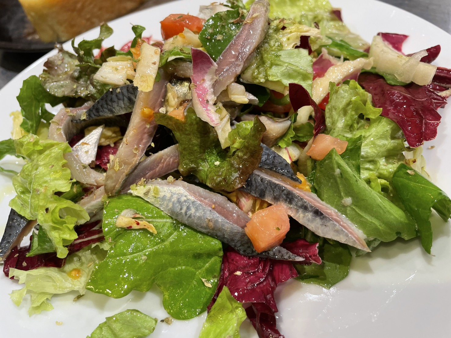 魚介とサラダの料理